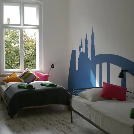 Tenement House Hostel Poznaň