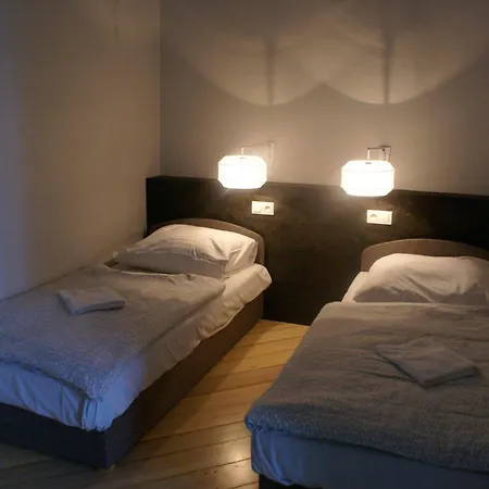 Tenement House Hostel Poznaň